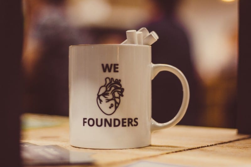 We heart founders mug